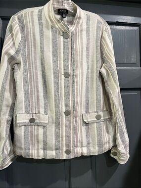 Light-weight linen jacket